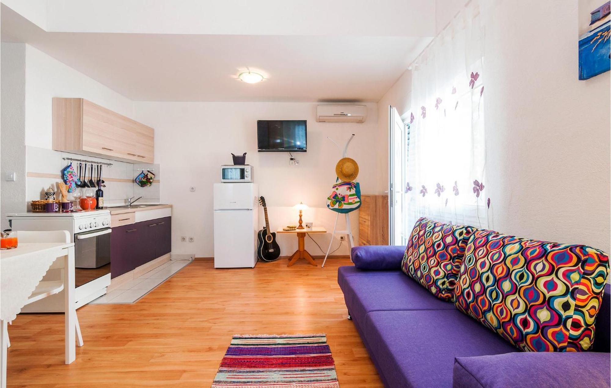 Nice Apartment In Vinjerac With Kitchen Luaran gambar