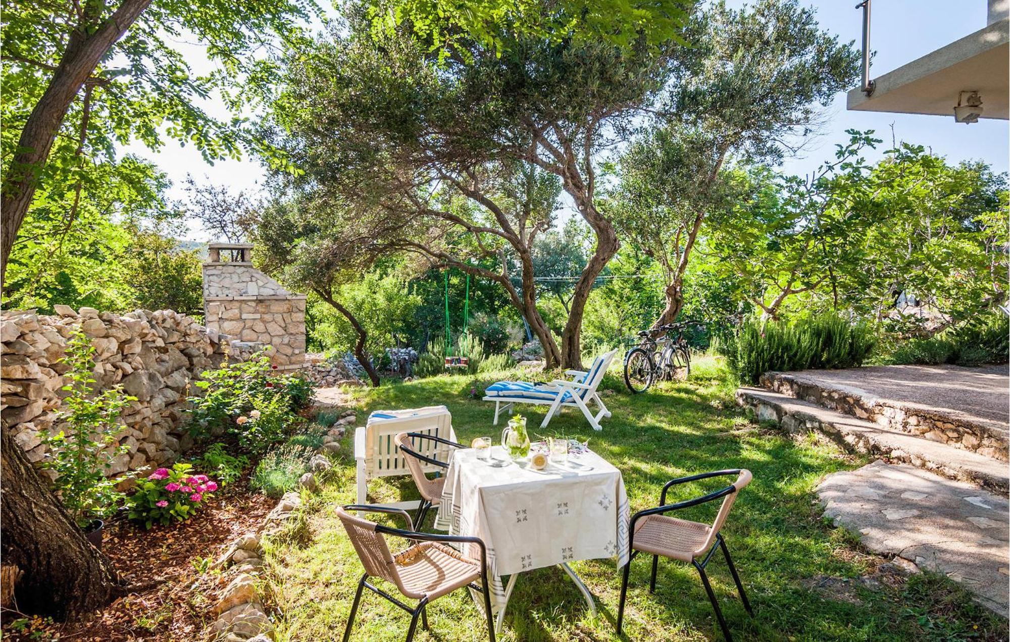 Nice Apartment In Vinjerac With Kitchen Luaran gambar